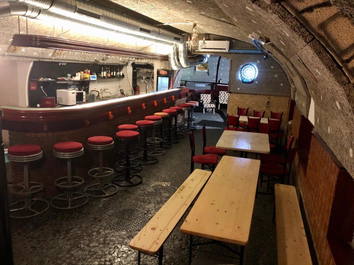 Whole Basement Former Pub 5 For Stag Do Budapest Eksteriør bilde